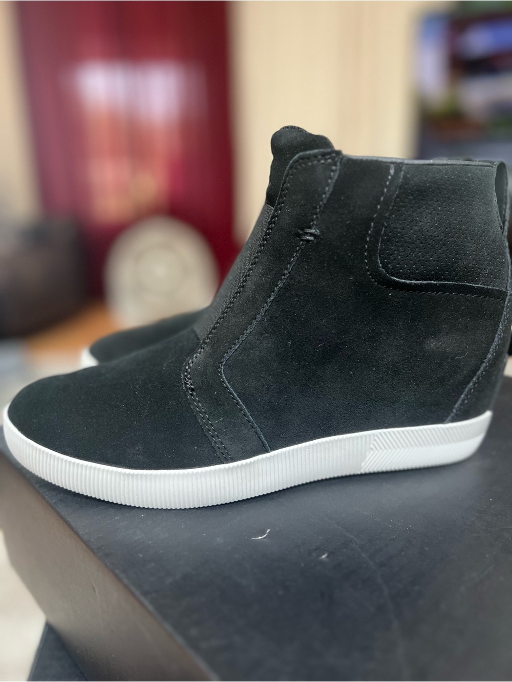 Sorel Black Suede Waterproof Out N About Pull On Wedge sneaker boots - Picture 2 of 6